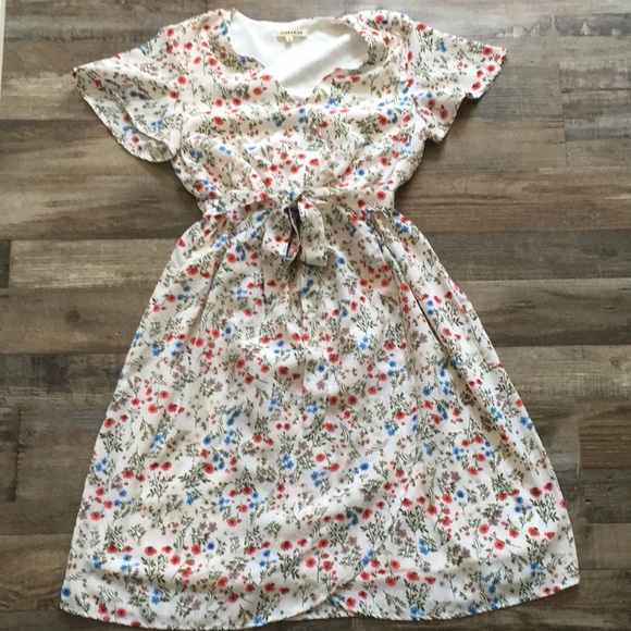 jessakae Dresses & Skirts - JessaKae floral faux midi wrap dress